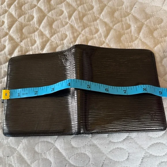 Louis Vuitton Epi Porte-Billets Black Leather Compact Wallet - Picture 16 of 16